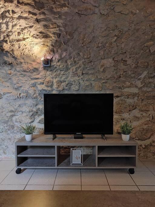 Appartement T2 La Voute Gontardaise à Les Granges-Gontardes Extérieur photo